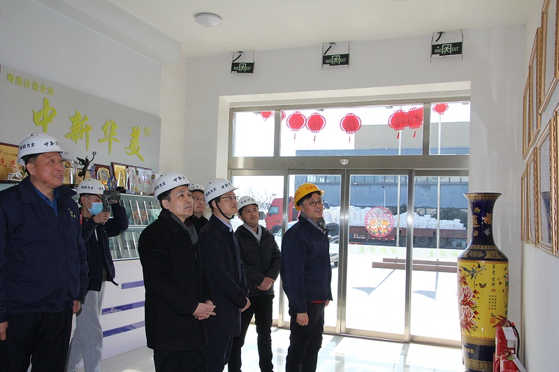 順威股份范總、謝總一行蒞臨青島中新華美交流洽談！