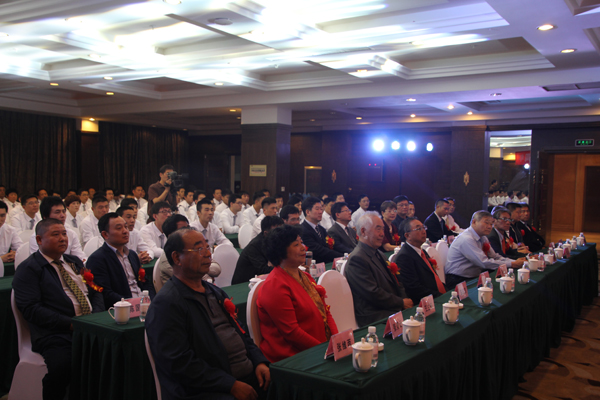 塑料染色、改性顆粒生產(chǎn)廠家----青島中新華美塑料有限公司20周年慶典