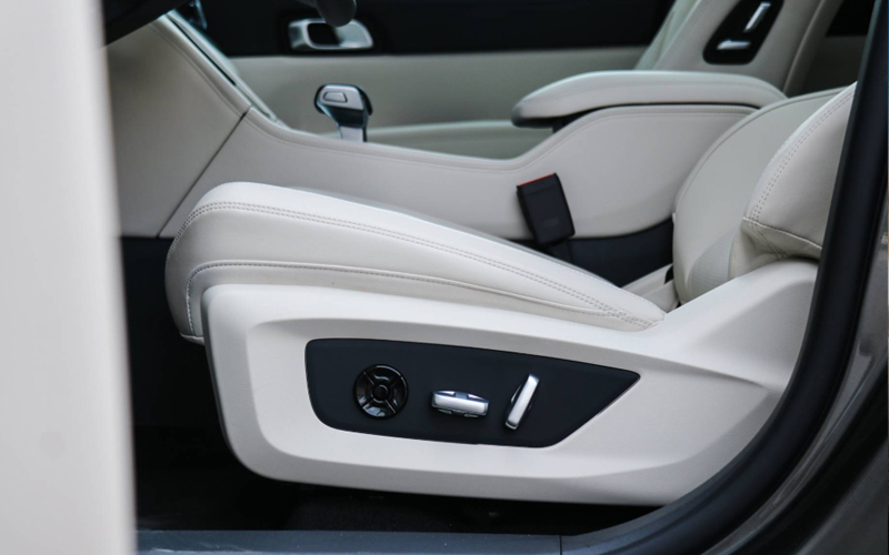 汽車座椅護板用滑石粉PP材料：性能升級與行業(yè)應(yīng)用解析