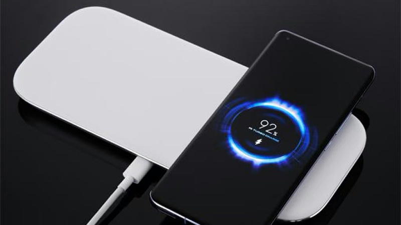 探究：無線充電器為何青睞阻燃PC合金材料？