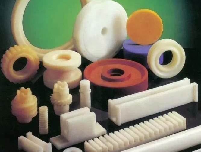 文了解玻璃纖維對(duì)尼龍的增強(qiáng)效果--中新華美改性塑料