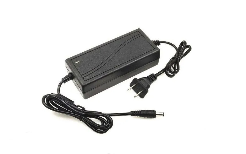 提升電源適配器安全性，這家改性廠的阻燃PC料有什么性能優(yōu)勢？