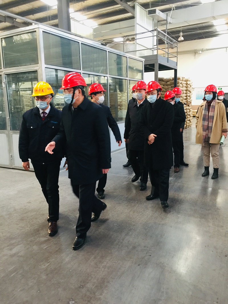 青島市委常委、統(tǒng)戰(zhàn)部部長(zhǎng)王久軍、市委臺(tái)港澳辦主任紀(jì)家棟、城陽區(qū)區(qū)長(zhǎng)解宏勁、區(qū)委常委、統(tǒng)戰(zhàn)部部長(zhǎng)高尚倫一行蒞臨我司考察