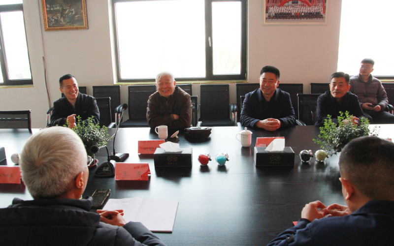 城陽區(qū)慈善總會(huì)走訪青島中新華美塑料有限公司